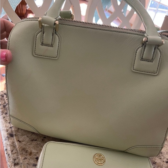 Tory Burch Robinson Bag & Matching Wallet Mint Green Leather - Picture 6 of 9